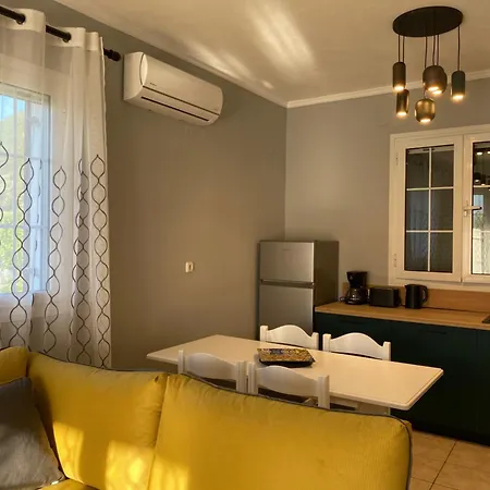 アパート Marina サミ